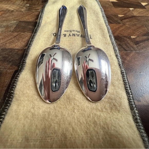 Tiffany & Co. Faneuil Sterling Silver 4.25” Teaspoon Set from 1910s with Dustbag - Picture 7 of 13